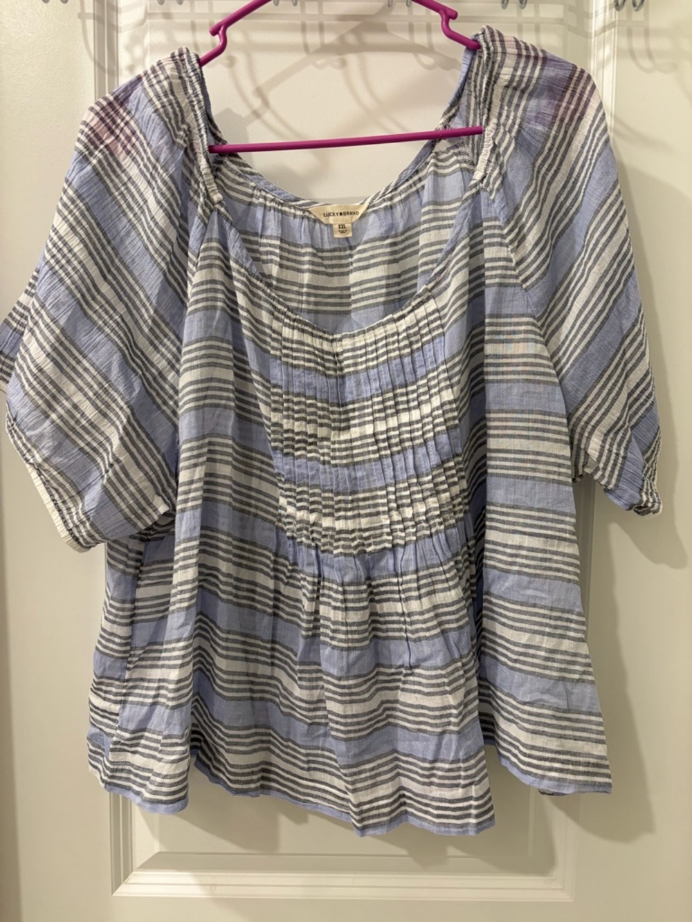 Lucky Brand Plus Size XXL, EUC, Pleated Short Sleeve Top